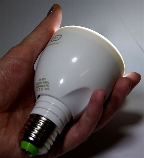 Portable rechargeable magic light bulb